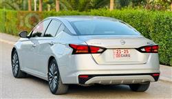 نيسان ألتيما